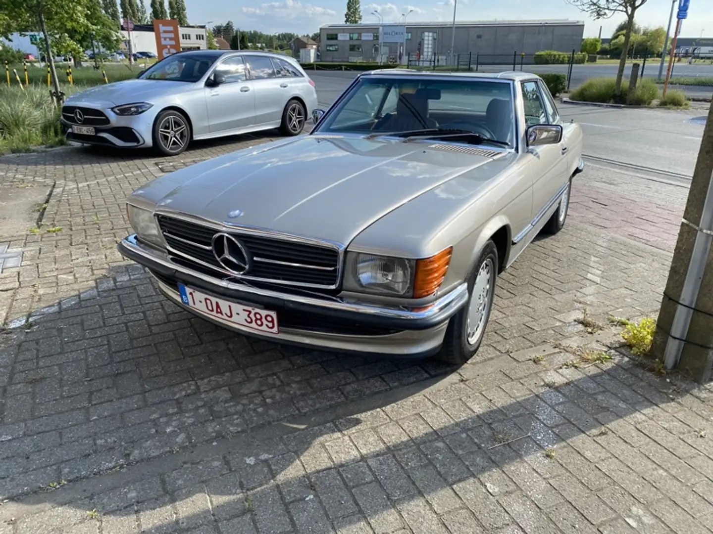 Mercedes-Benz SL 420 420 SL V8 Beige - 2