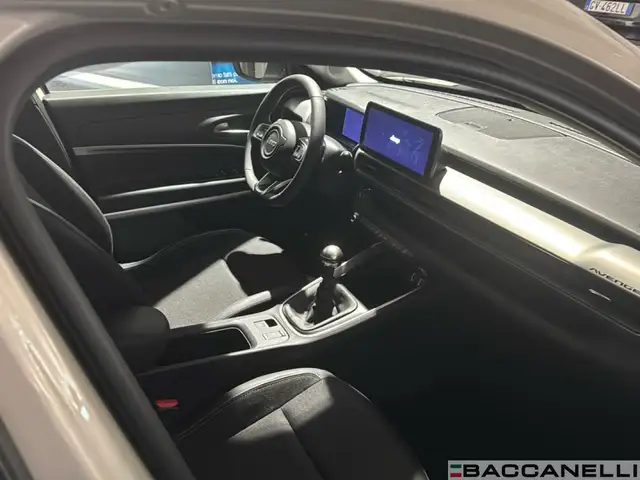 Jeep Avenger view 13