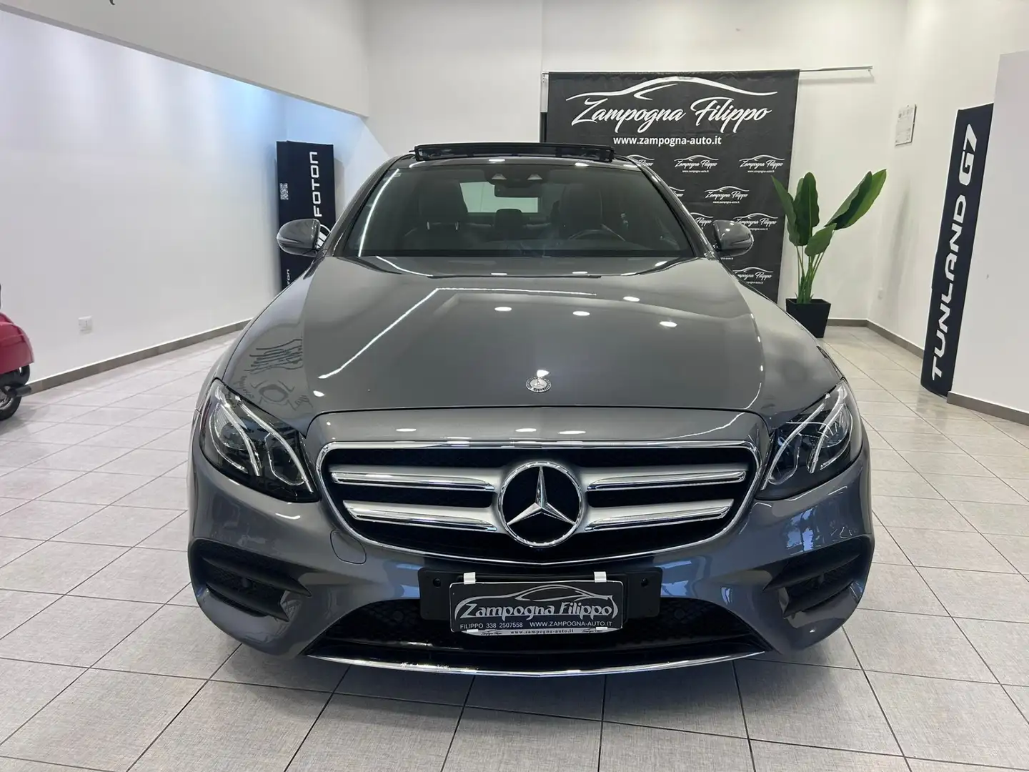 Mercedes-Benz E 350 E 350 d Auto AMG Line Gris - 2