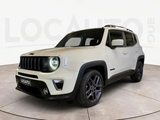 Jeep Renegade view 30