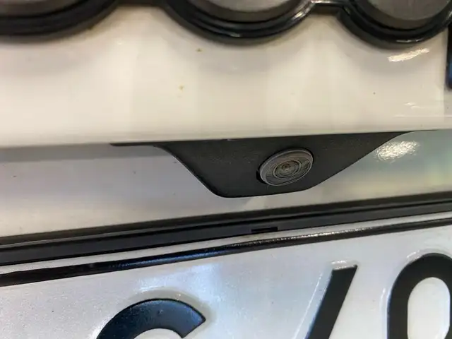 Jeep Renegade view 14