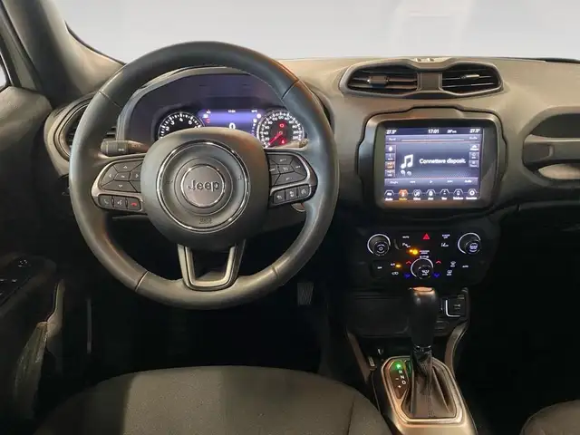 Jeep Renegade view 28