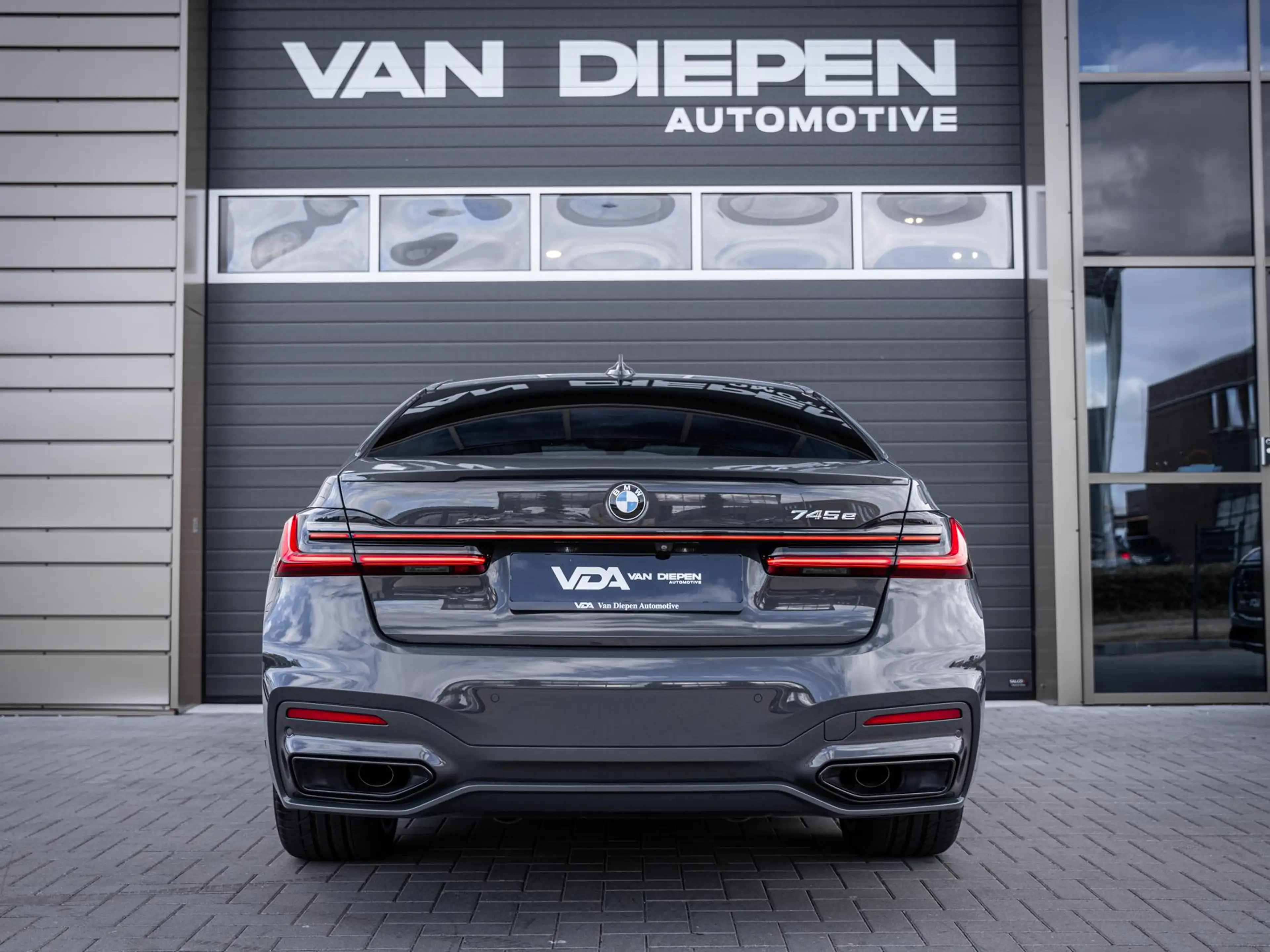 BMW 745 7-serie 745e High Executive - M-Sport l Dravit Gra — photo 7