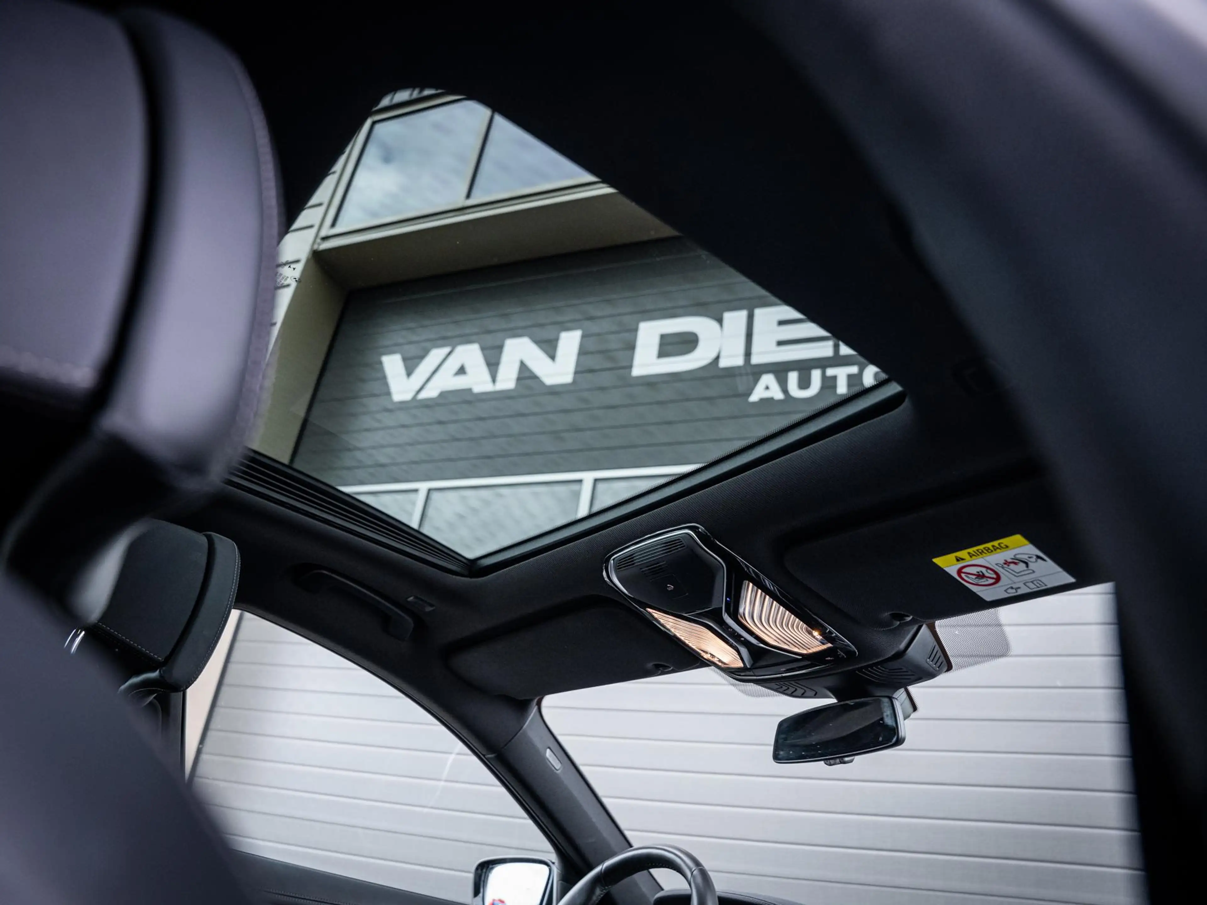 BMW 745 7-serie 745e High Executive - M-Sport l Dravit Gra — photo 12