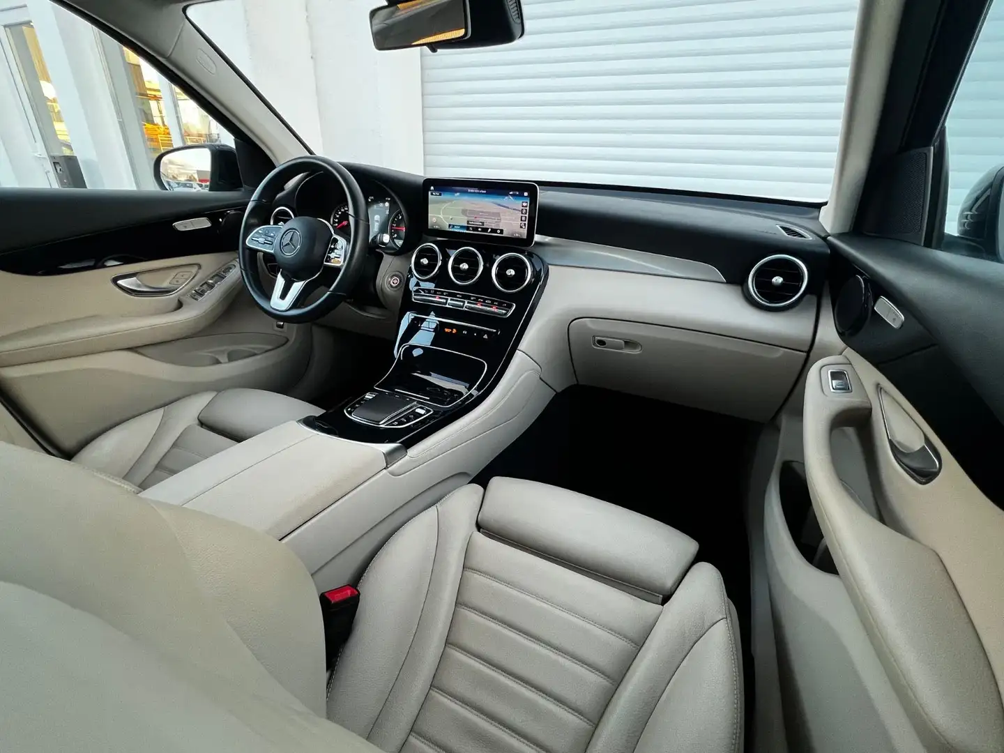 Mercedes-Benz GLC 220 d 4MATIC 1-Hd LED Navi LEDER AHK Kamera Blau - 2