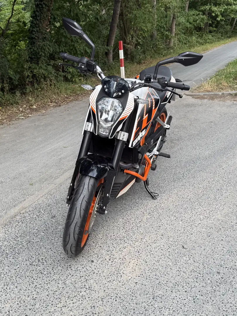 KTM 390 Duke - 1