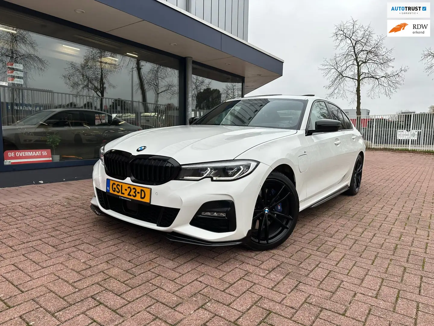 BMW 330 3-serie 330e | M Performance | Laser | Dak | HUD | Blanc - 1