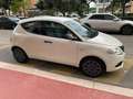 Lancia Ypsilon 1.2 Elefantino Blu ecochic Gpl 69cv my19 Blanc - thumbnail 2