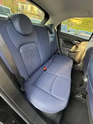 Fiat 500X view 9