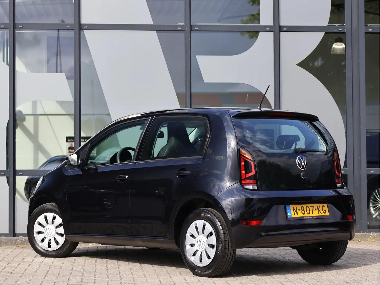Volkswagen up! 1.0 5-deurs *Airco*DAB*APP Connect*BTW* Schwarz - 2