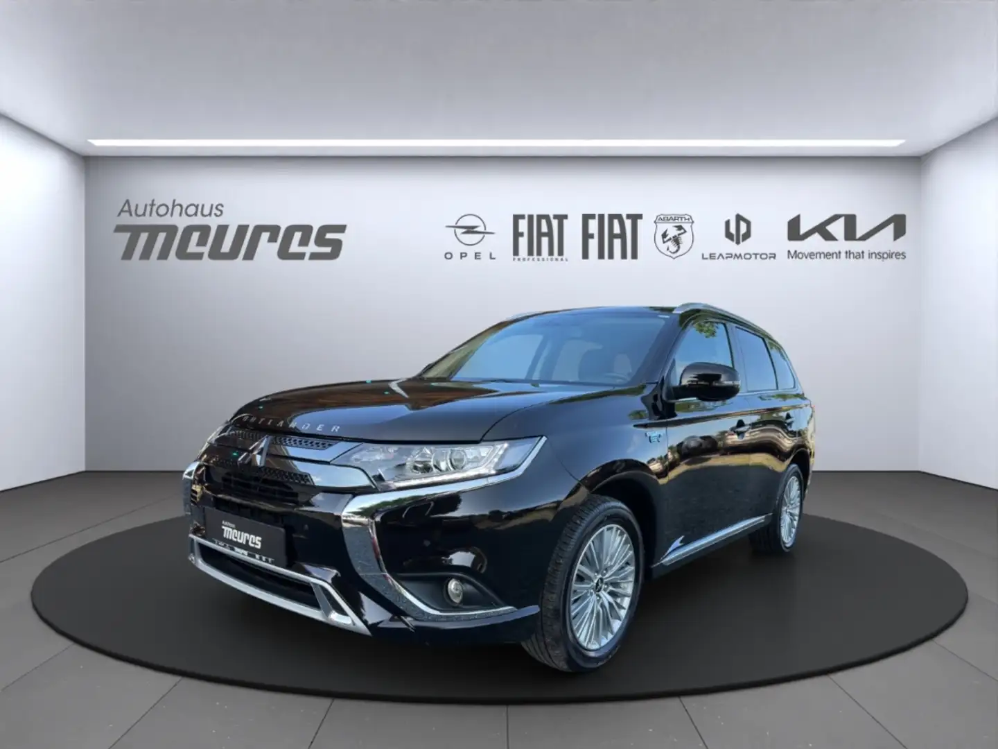 Mitsubishi Outlander Plug-in Hybrid PHEV 4WD ATG e-Sitze Apple CarPlay Schwarz - 1