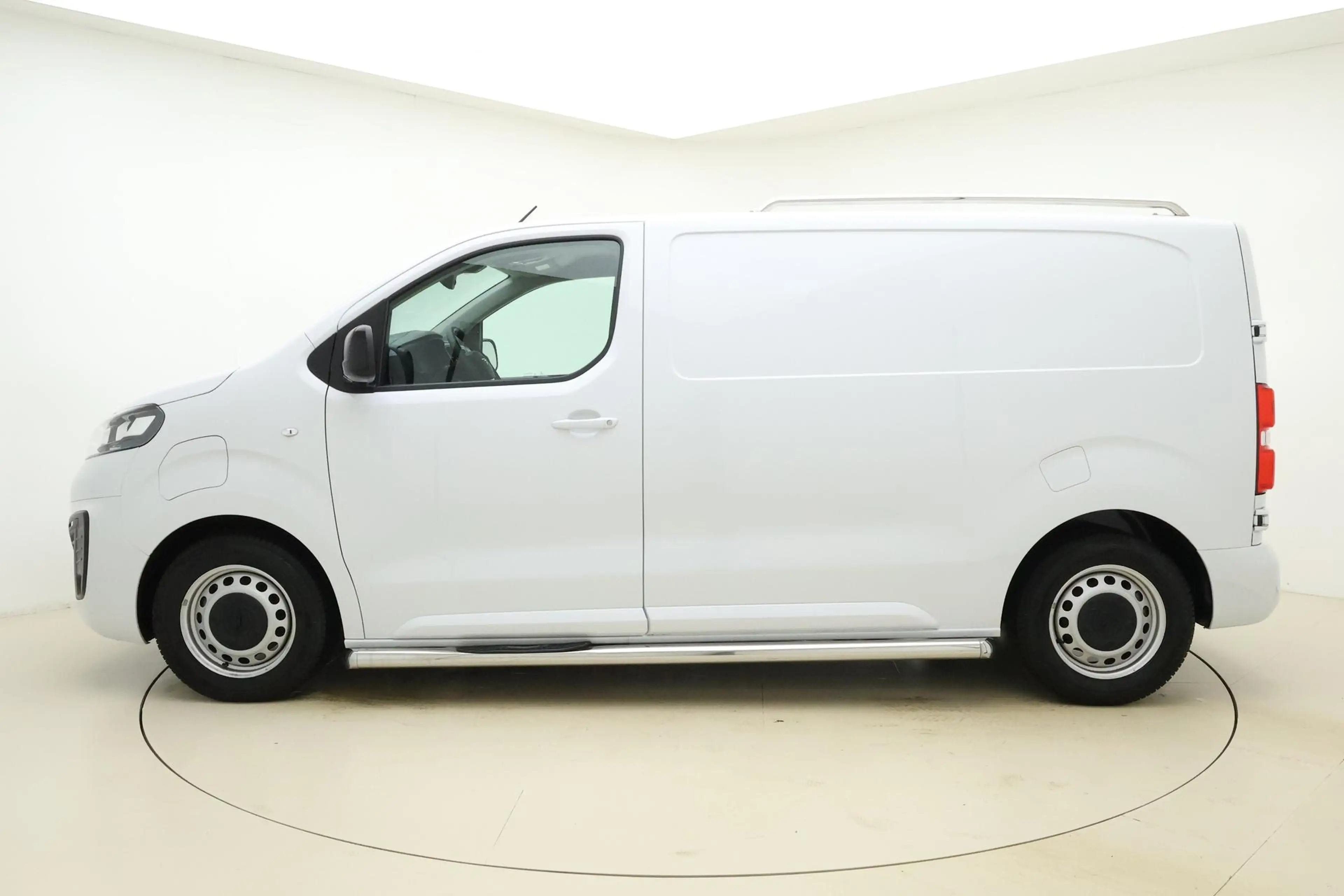Opel Vivaro-e L2H1 Innovation 75 kWh | Navigatie pakket | Climat — photo 5