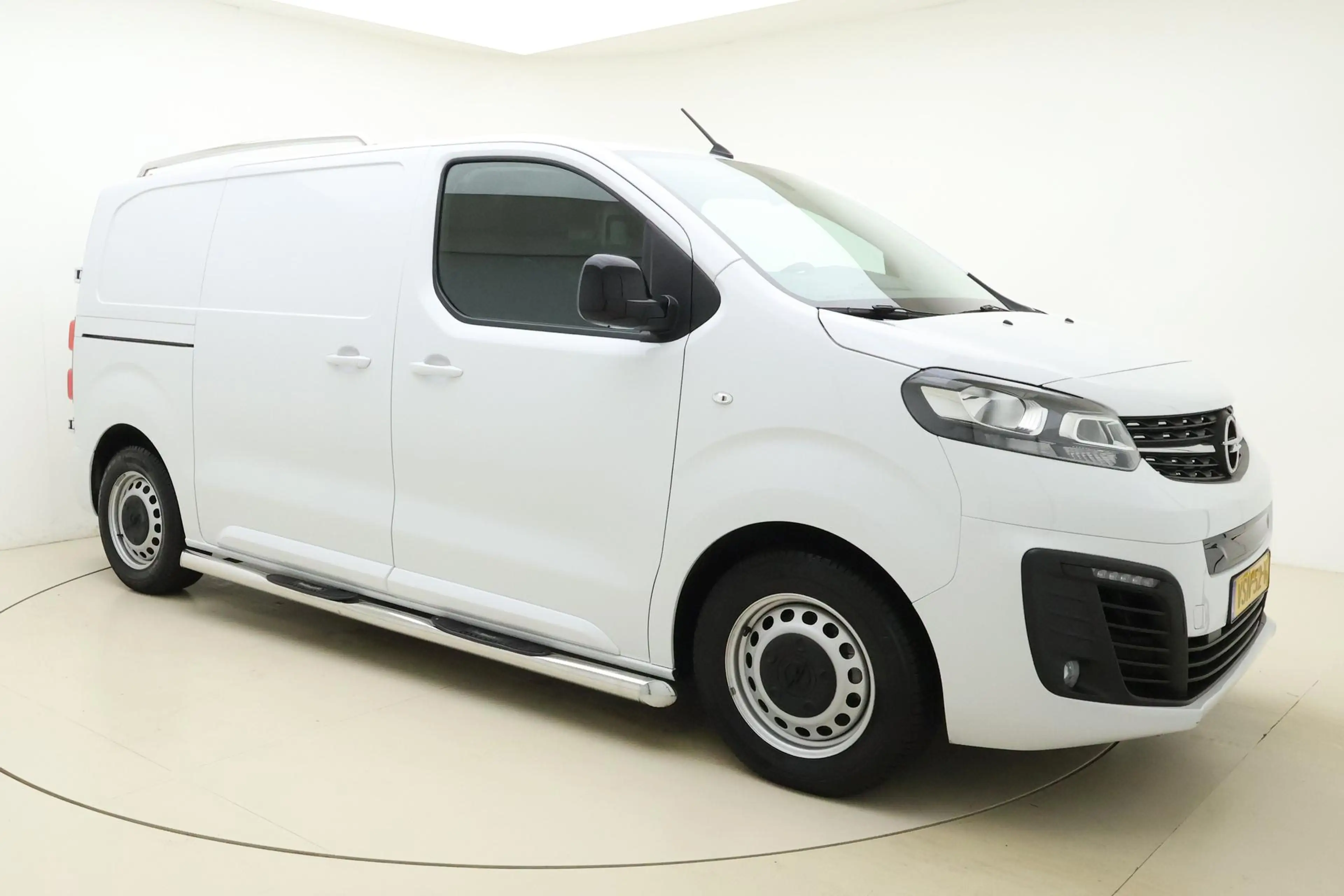 Opel Vivaro-e L2H1 Innovation 75 kWh | Navigatie pakket | Climat — photo 8