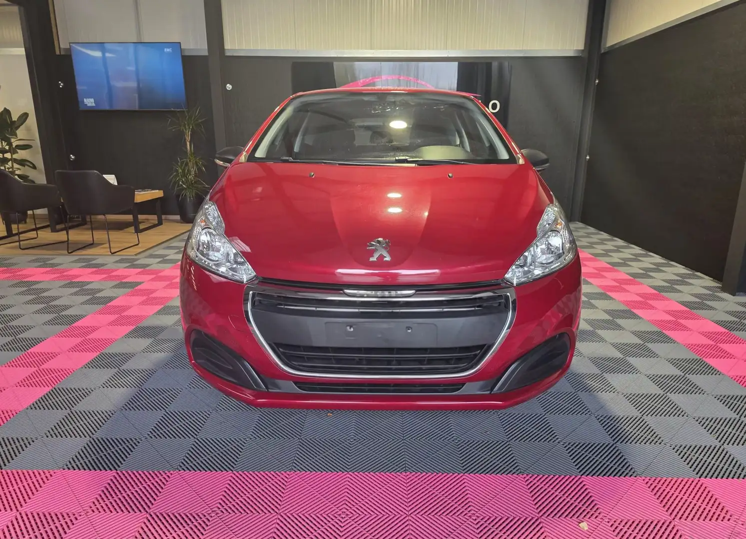 Peugeot 208 208 1.2i PureTech Access Rouge - 2