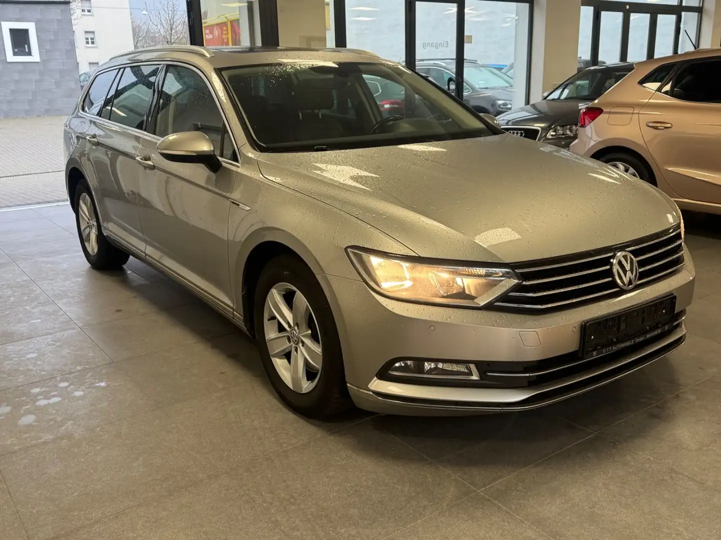 Volkswagen Passat Variant 2.0 TDI  Highline-4Motion-Pano Silber - 2