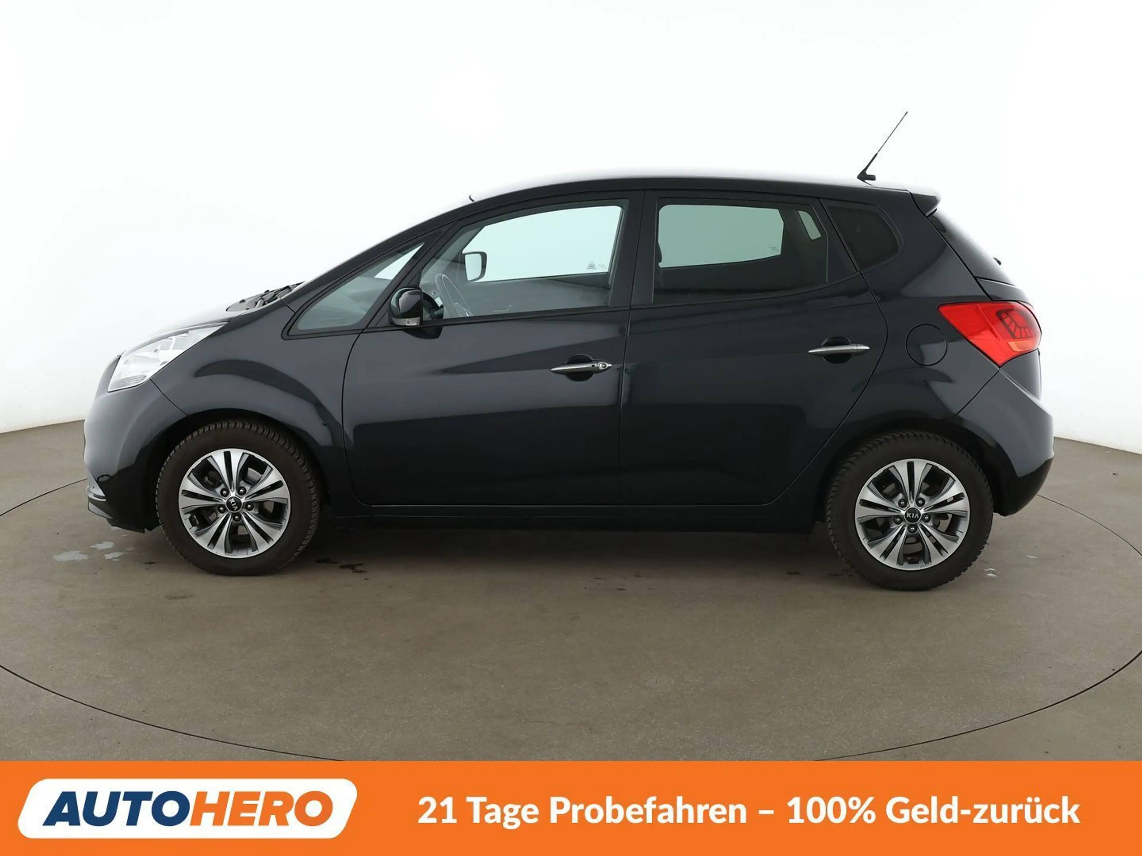 Kia Venga 1.6 Dream Team Aut.*NAVI*CAM*PDC*SHZ*ALU* — photo 3