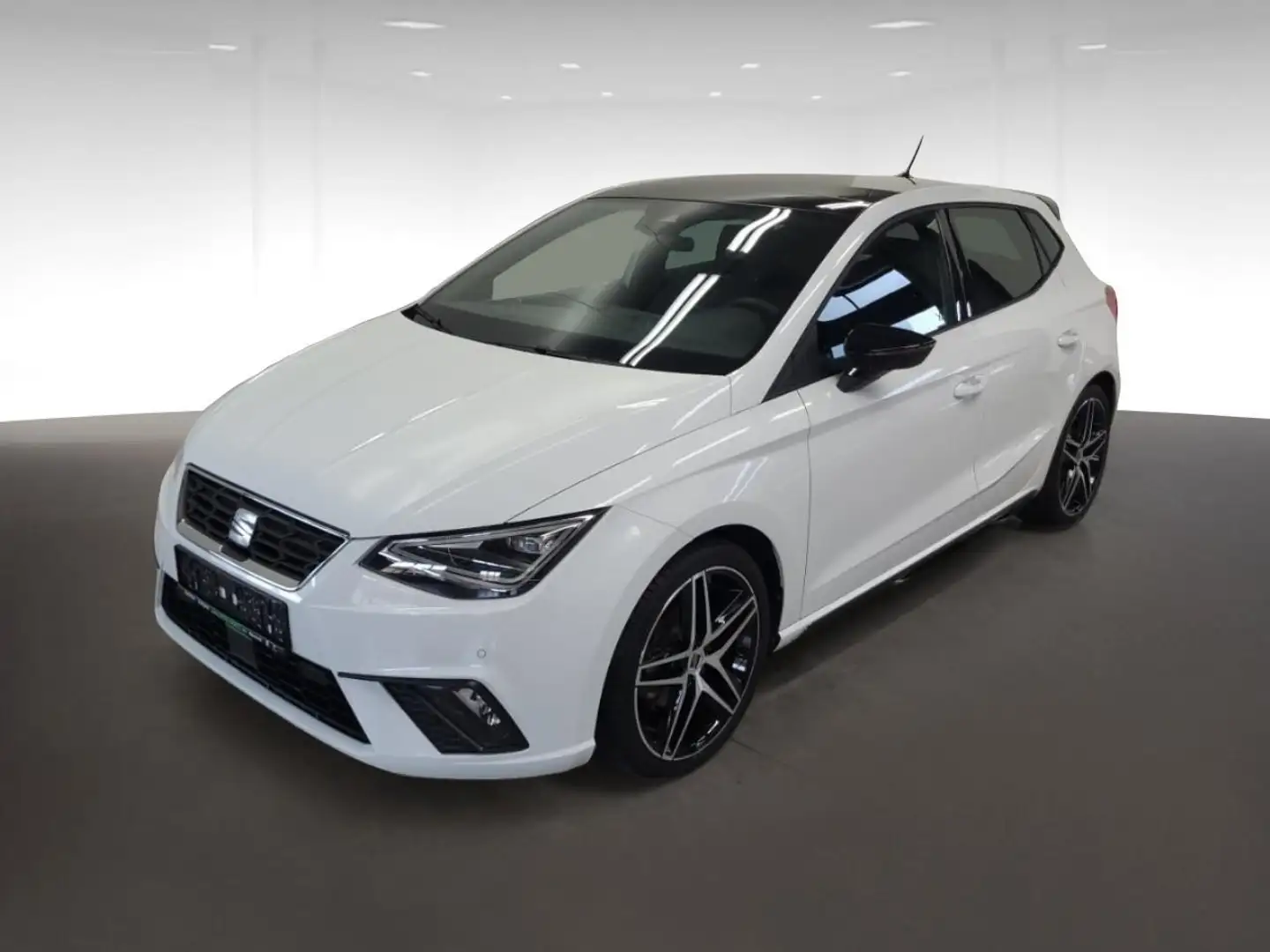 SEAT Ibiza FR DSG Navi*LED*ACC*18"Alu*Panorama*Kamera*LichtAs Wit - 2