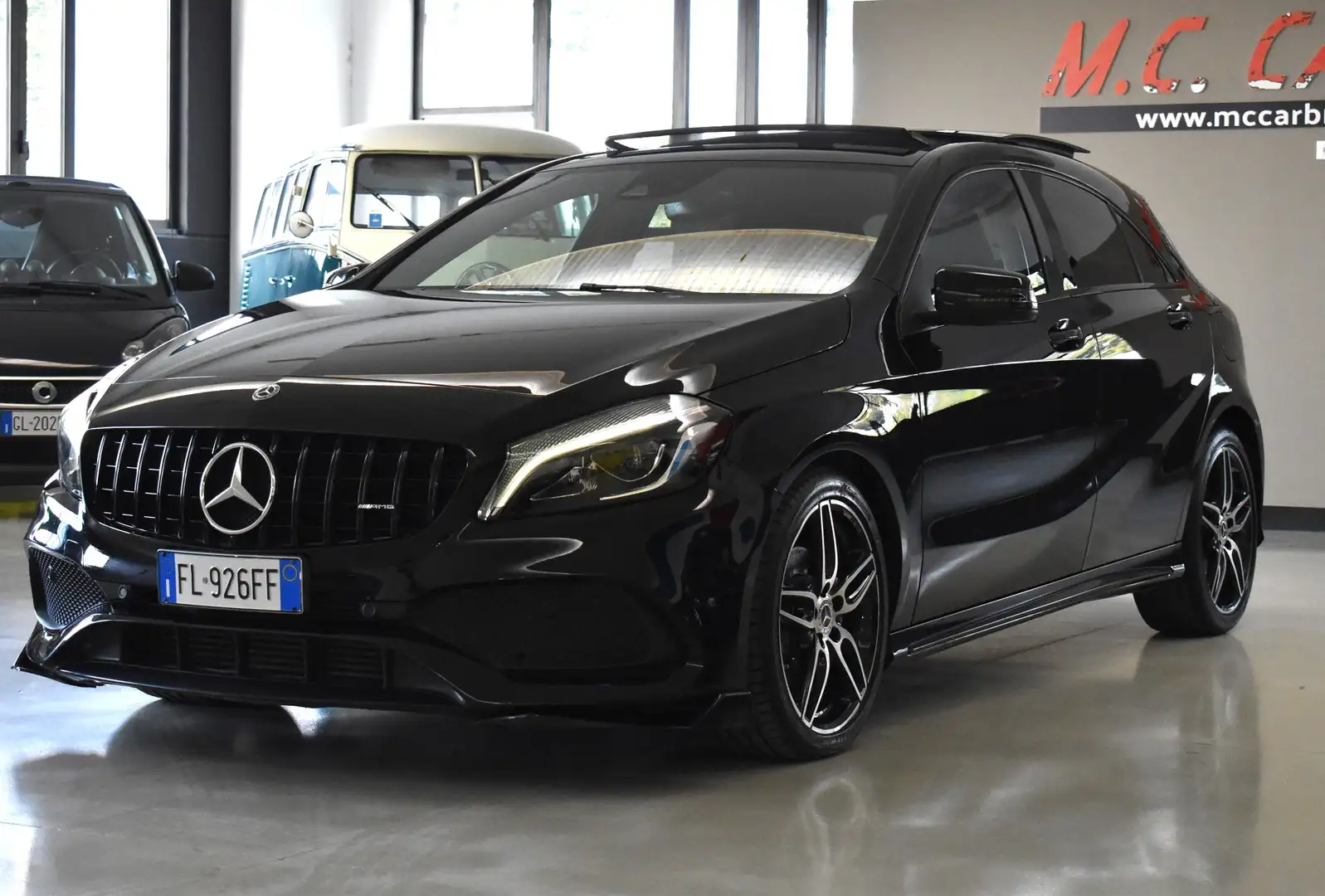 Mercedes-Benz A 200 A 200 d Premium Next 4matic auto TETTO PAN. Nero - 1