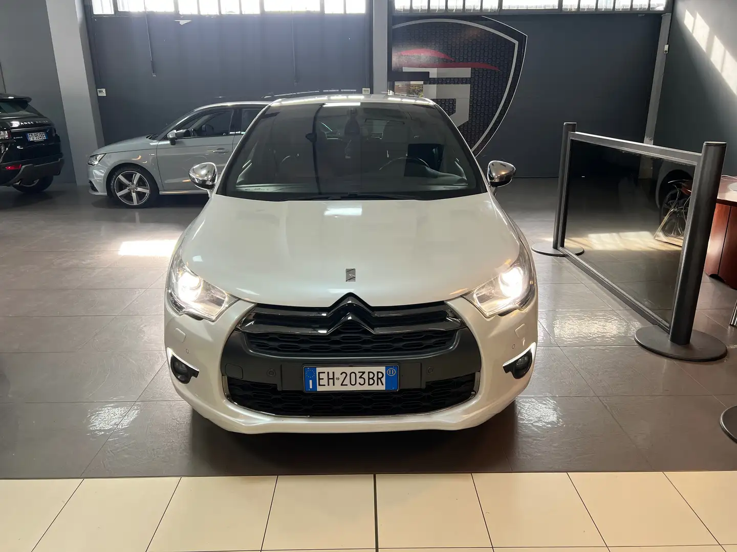 Citroen DS4 DS4 2.0 hdi So Chic 160cv Weiß - 1