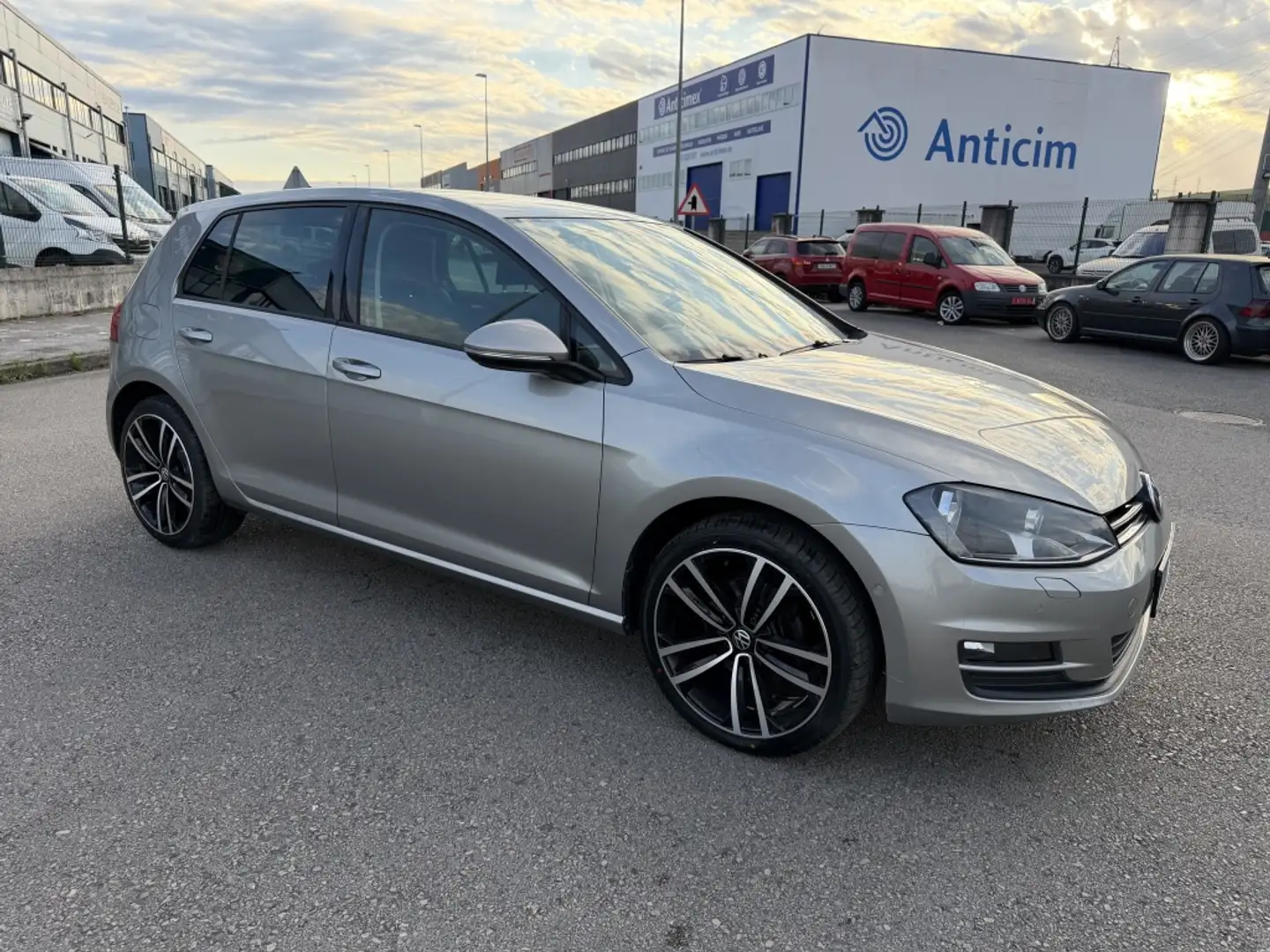 Volkswagen Golf 2.0TDI CR BMT Sport 150 Gris - 2