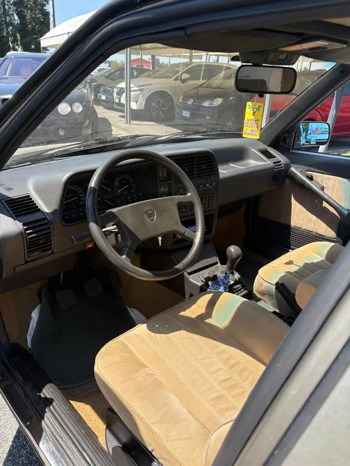 Lancia Thema 2.0t ie, foto 7
