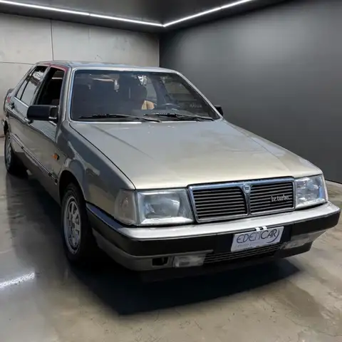 Lancia Thema Thema 2.0t ie