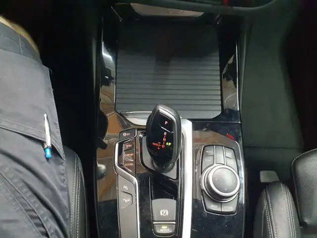 BMW X3 view 10