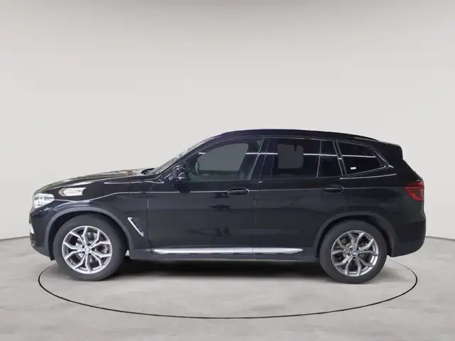 BMW X3 view 6