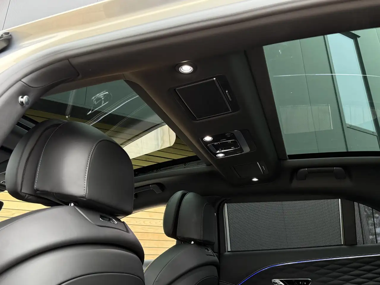Bentley Flying Spur 2021 — фото 10