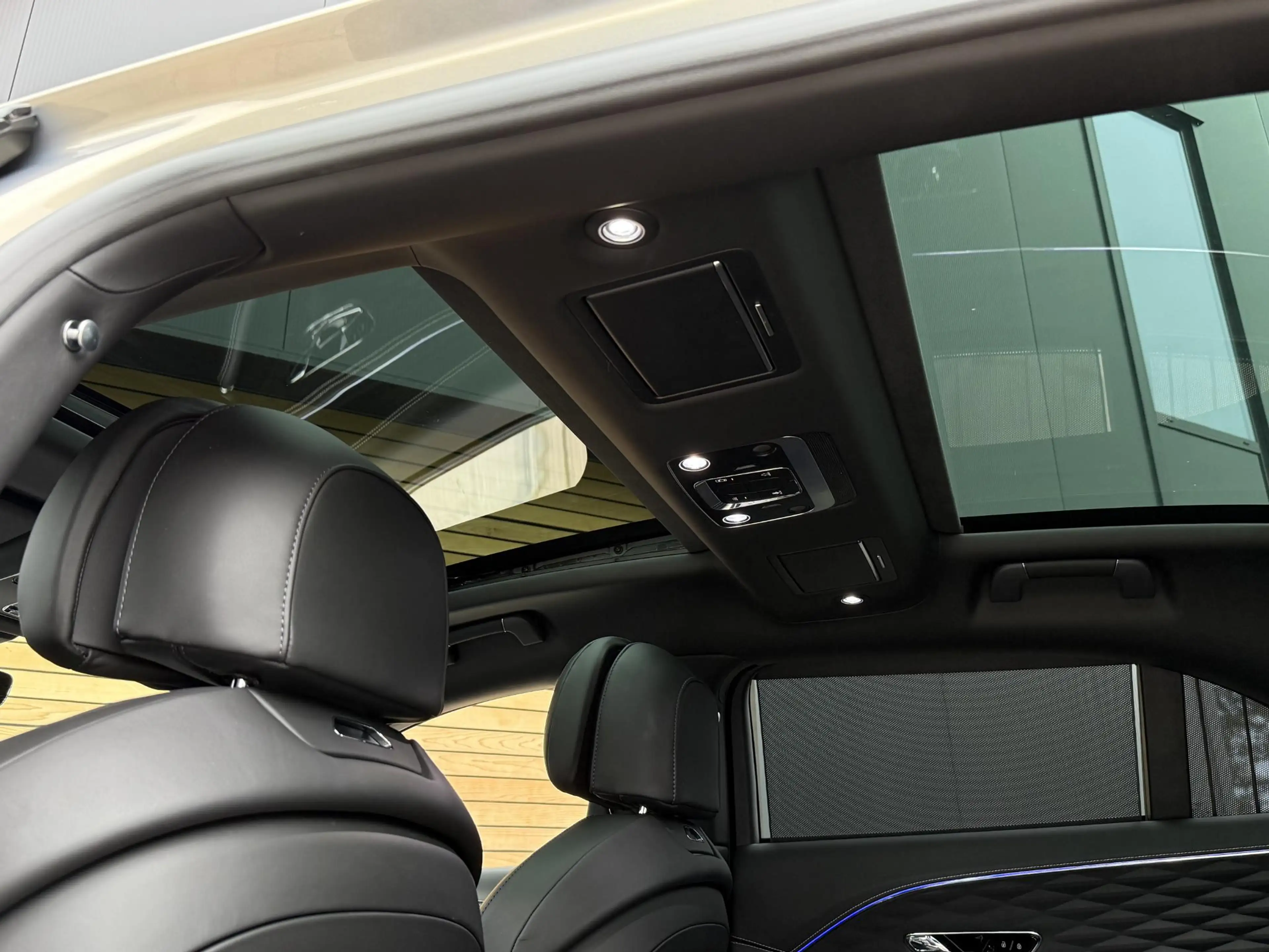 Bentley Flying Spur 4.0 V8 First Edition 4W-Besturing | Massage & Stoe — photo 10