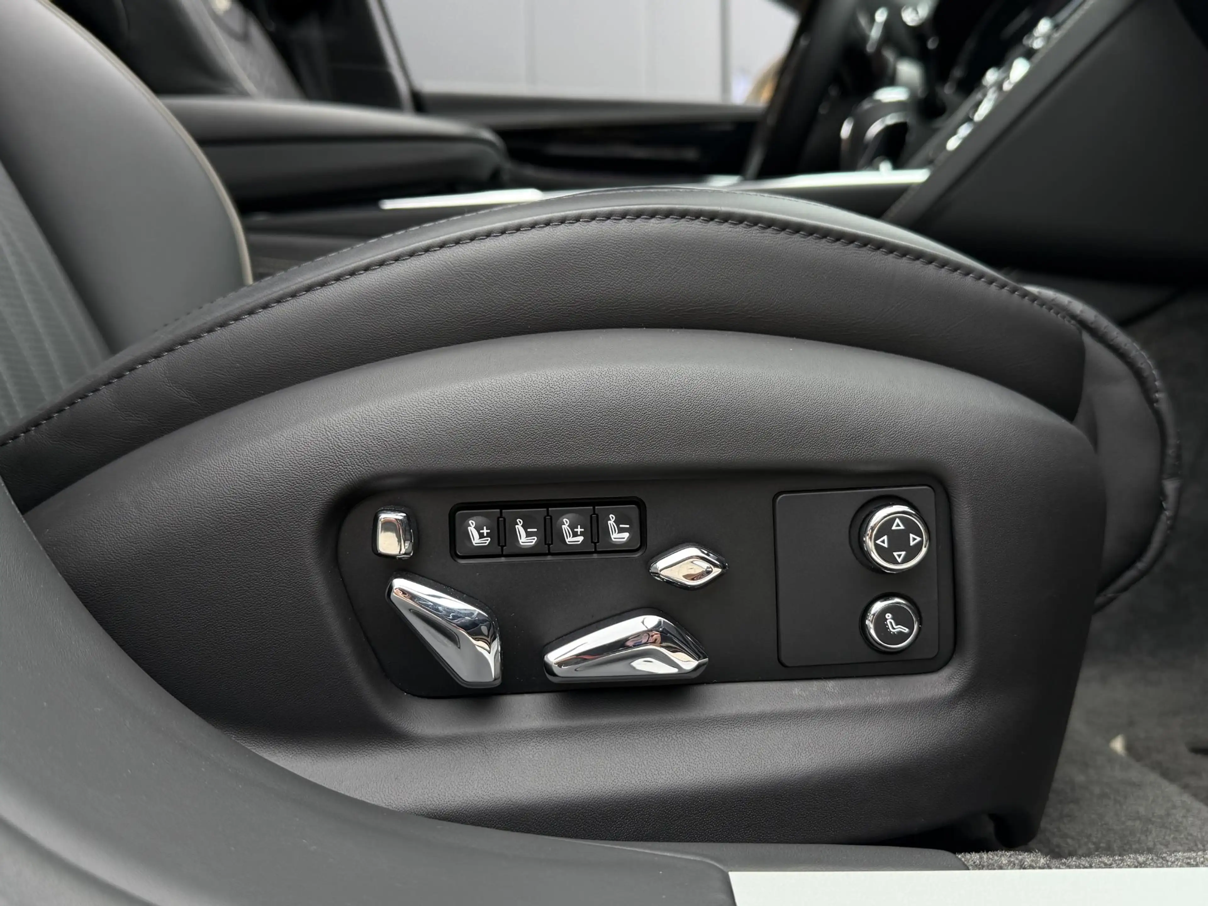 Bentley Flying Spur 4.0 V8 First Edition 4W-Besturing | Massage & Stoe — photo 14