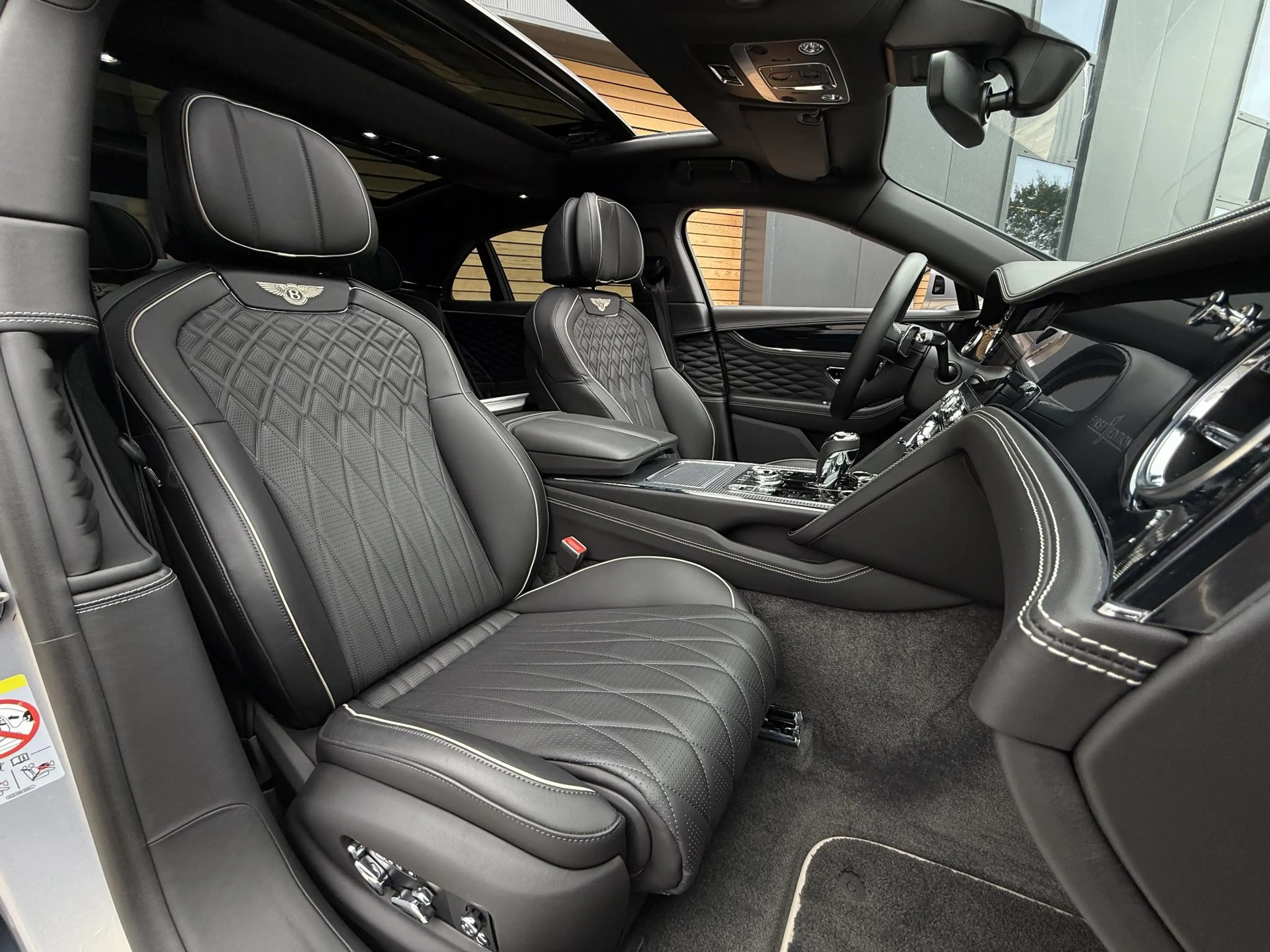 Bentley Flying Spur 4.0 V8 First Edition 4W-Besturing | Massage & Stoe — photo 4