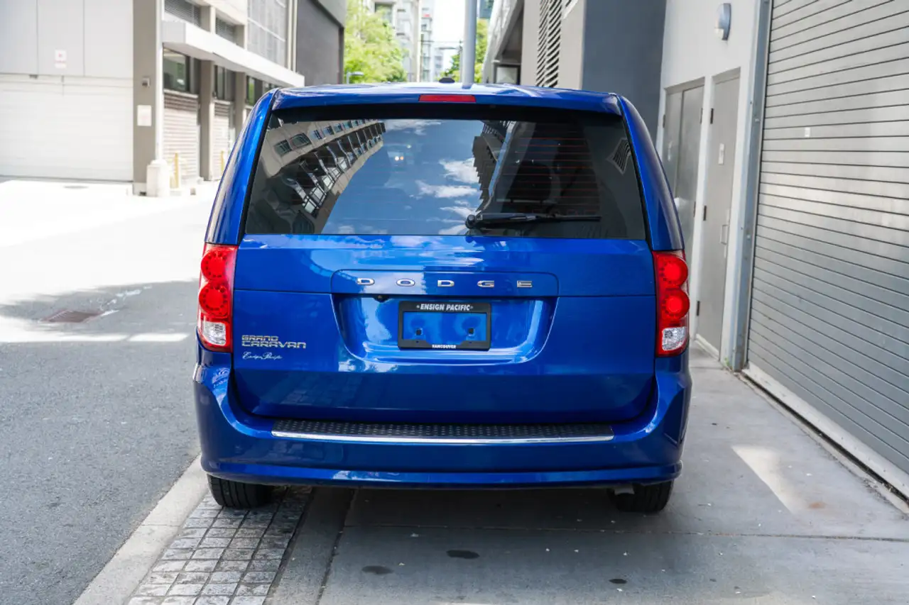 Dodge Grand Caravan снимка Dodge Grand Caravan