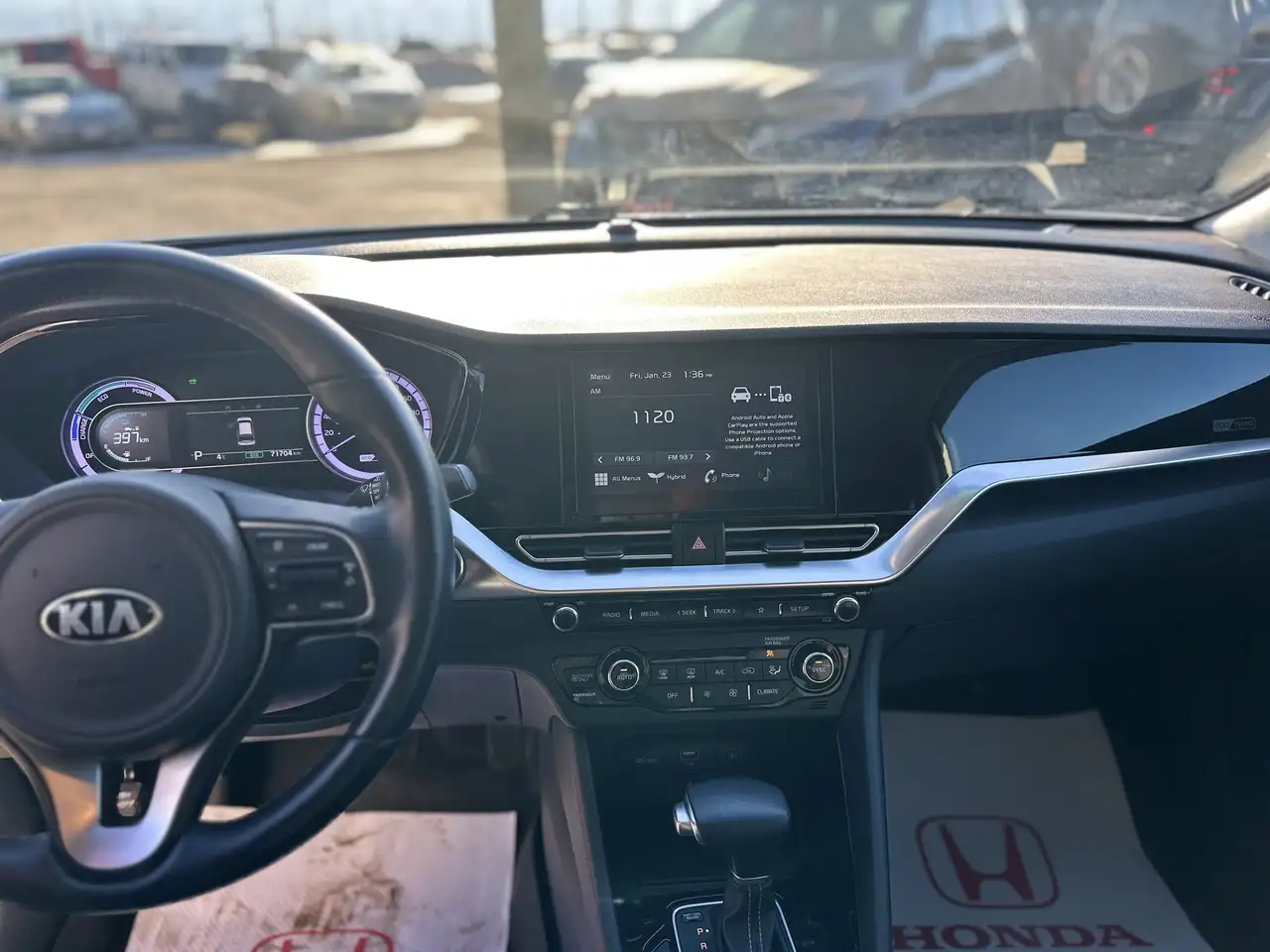 Kia Niro снимка Kia Niro