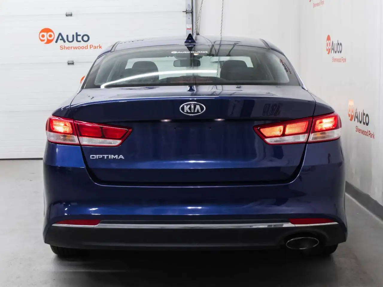 Kia Optima снимка Kia Optima