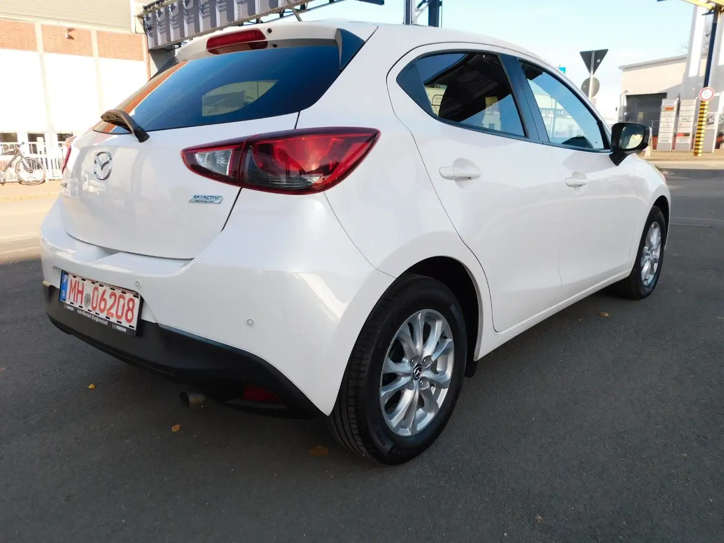 Mazda 2 1.5 SKYACTIV-D 105 Center-Line Weiß - 2
