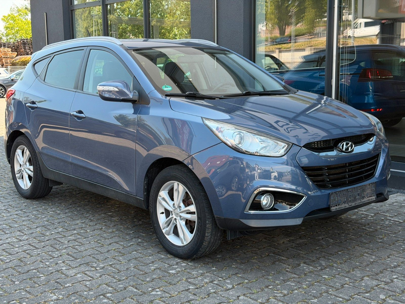Hyundai iX35 4WD Star Edition AHK Kamera Navi — photo 9