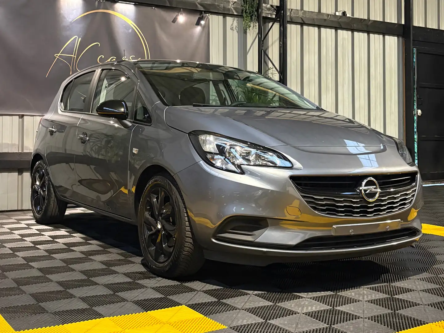 Opel Corsa 1.2i Black Edition (EU6.2) siva - 1