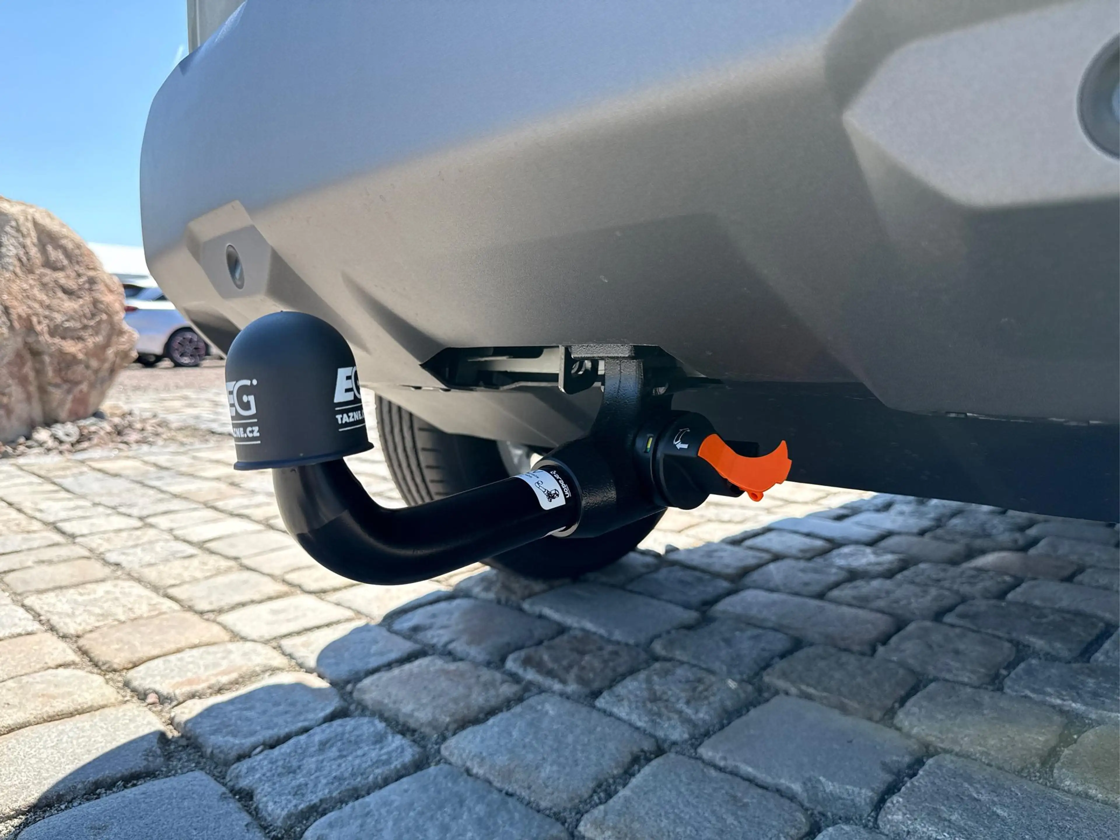 Dacia Duster Expression-Mild hybrid TCe -103 kW / 140 PS-6 G... — photo 11