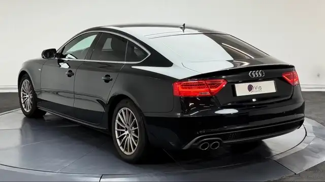 Audi A5 view 6