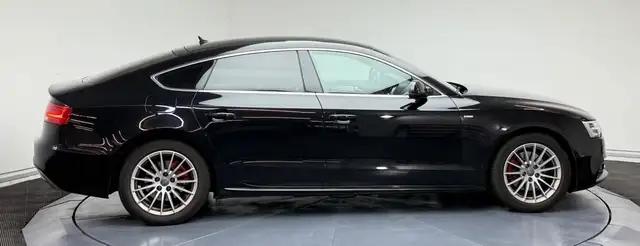Audi A5 view 4