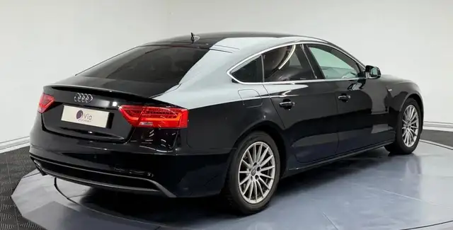 Audi A5 view 5