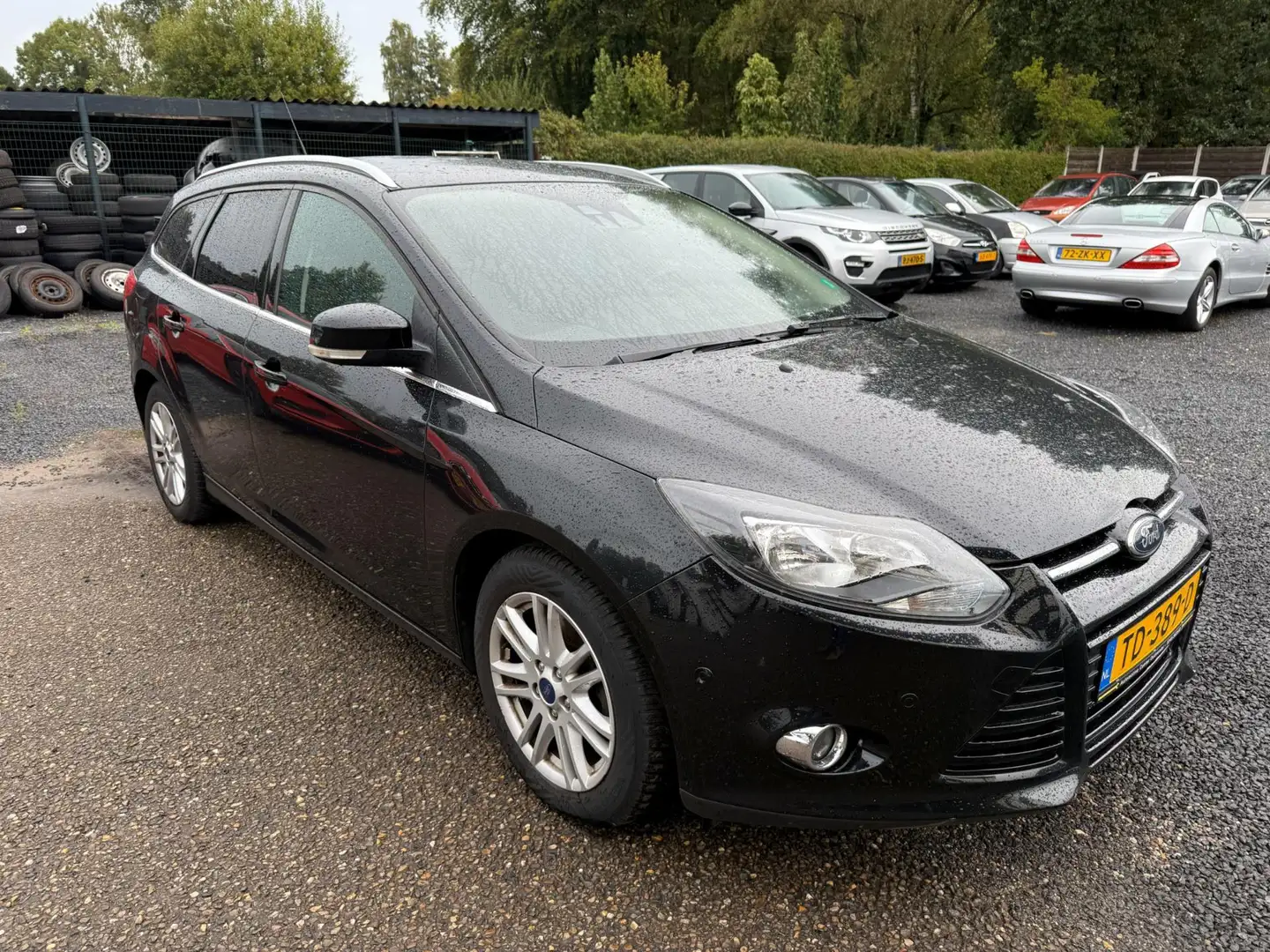 Ford Focus Wagon 1.0 EcoBoost Titanium ECC NAVI CRUISE LEDER Schwarz - 2