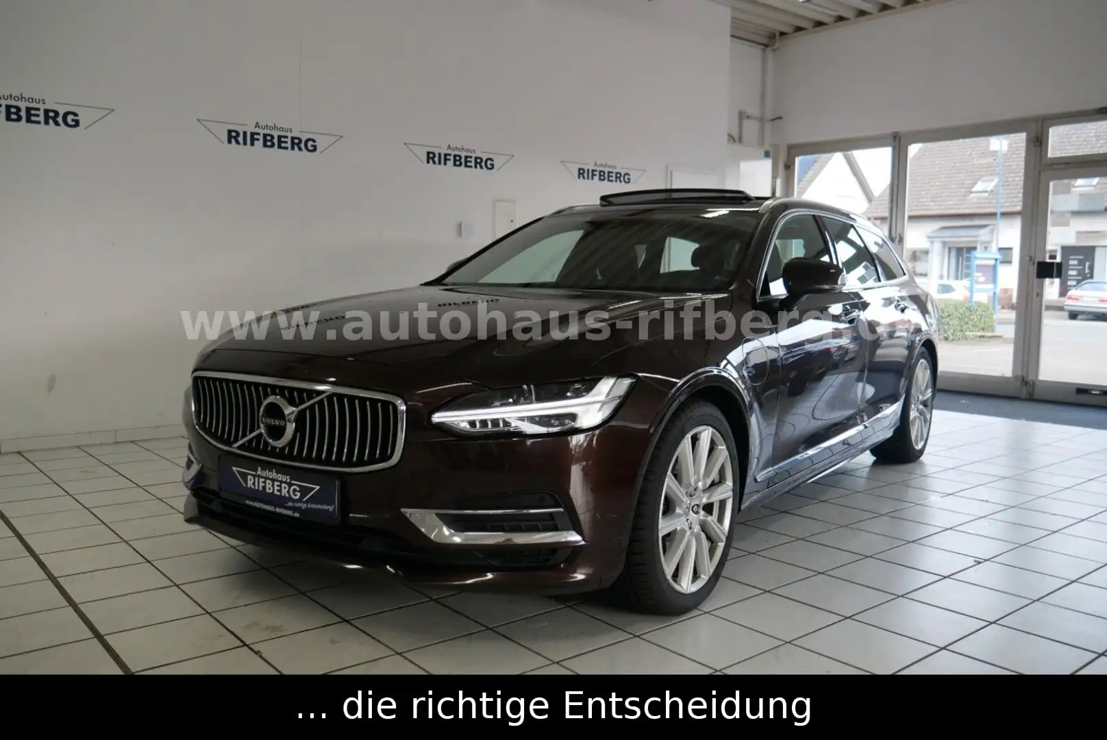 Volvo V90 T8 Inscription Plug-In Hybrid AWD GSD/RFK/Me Kahverengi - 1