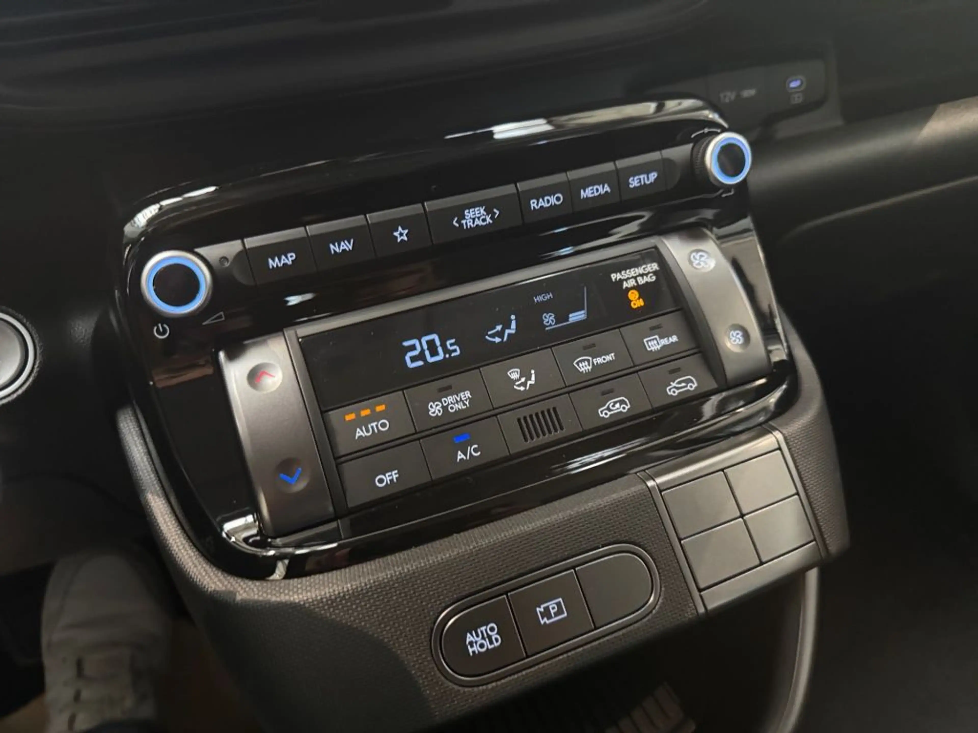 Hyundai Inster 49kWh Select — photo 15