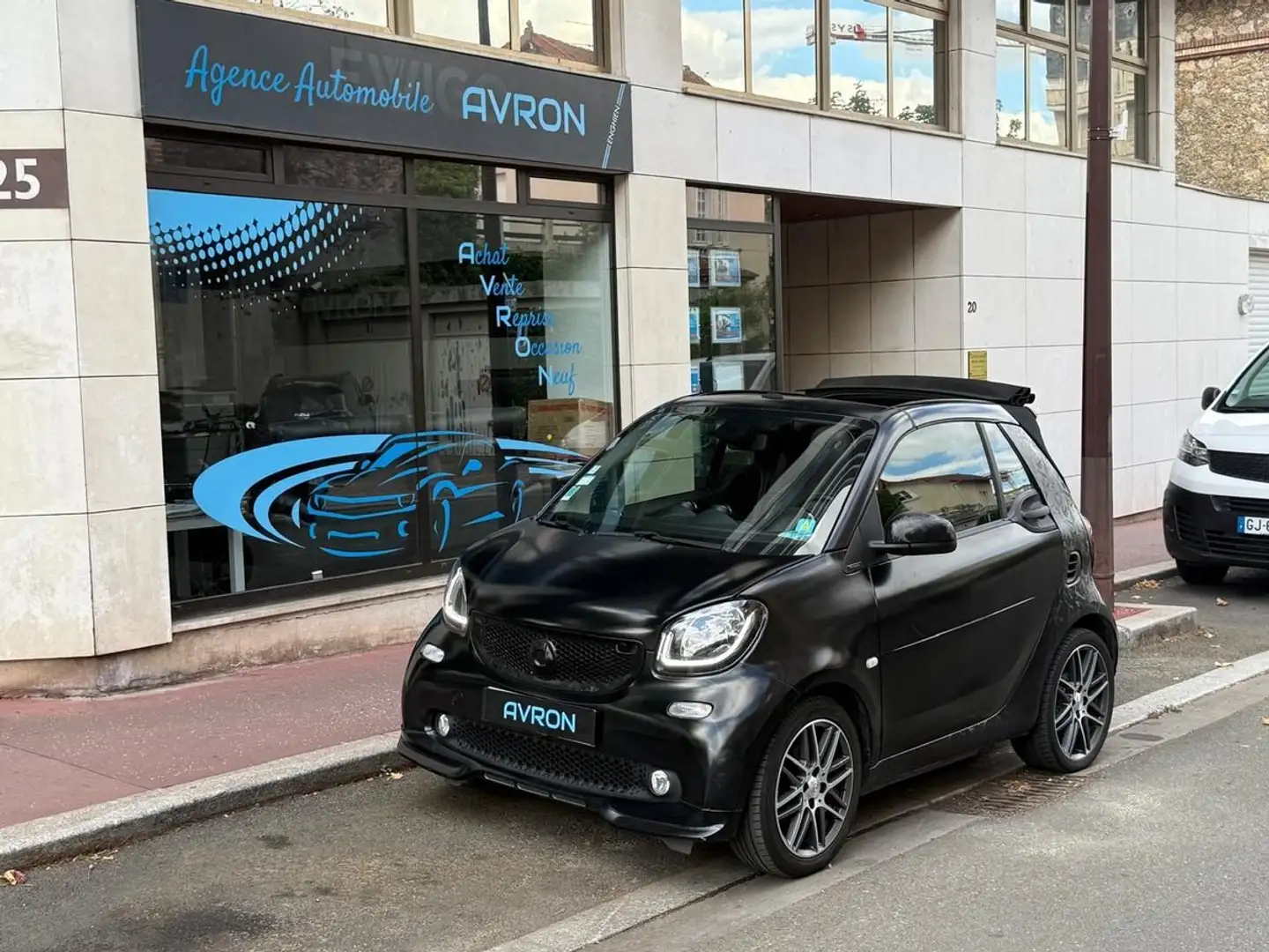 smart forTwo CABRIOLET III 0.9 BRABUS XCLUSIVE Noir - 1