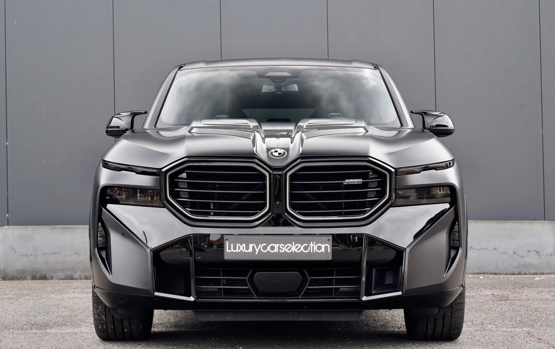 BMW XM 2024 검정 사진 6