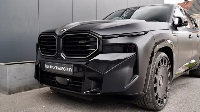 BMW XM view 13