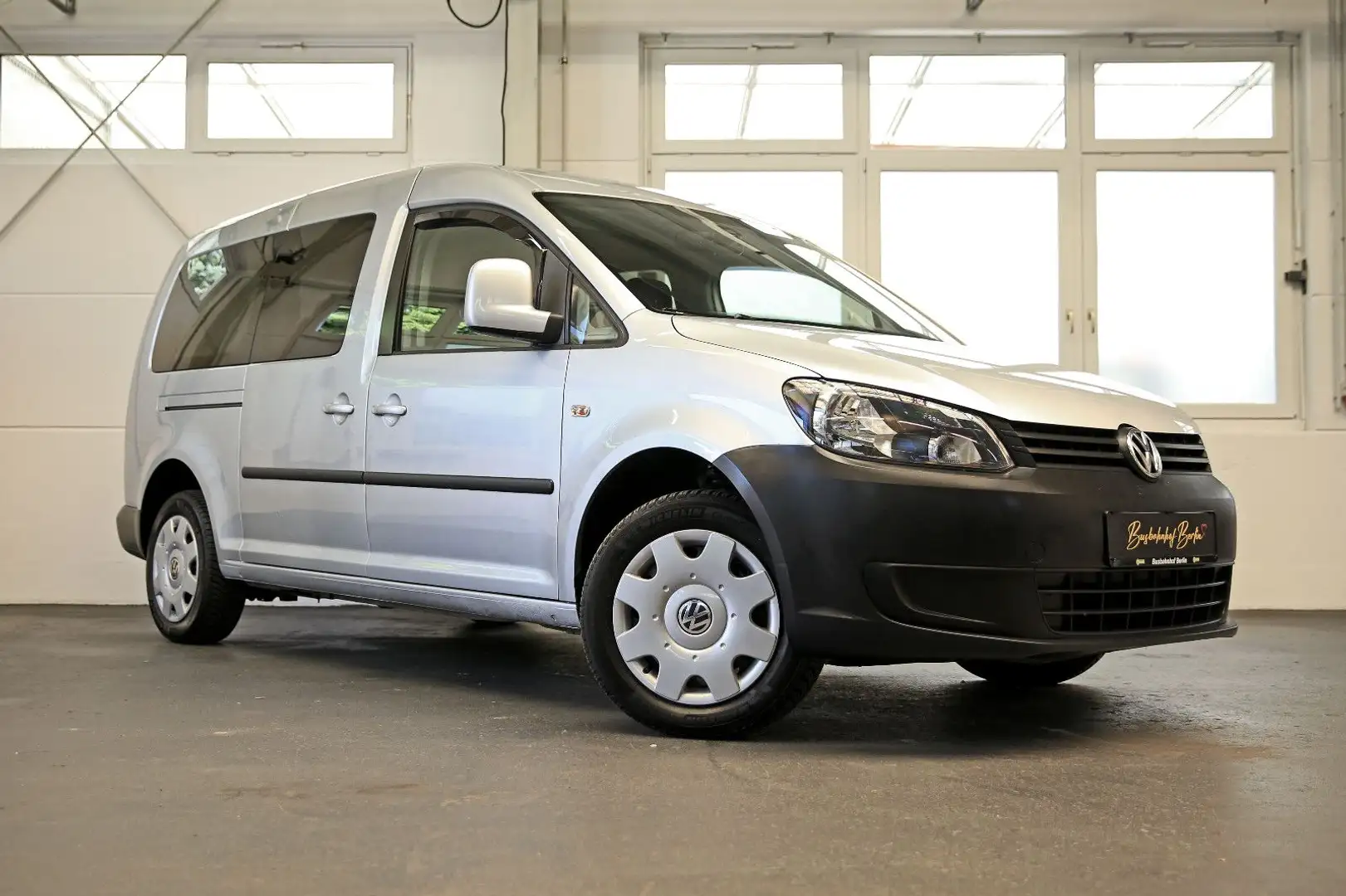 Volkswagen Caddy Maxi DSG 7Sitze Sitzhz. Climatronic 1.Hand Серебристый - 2