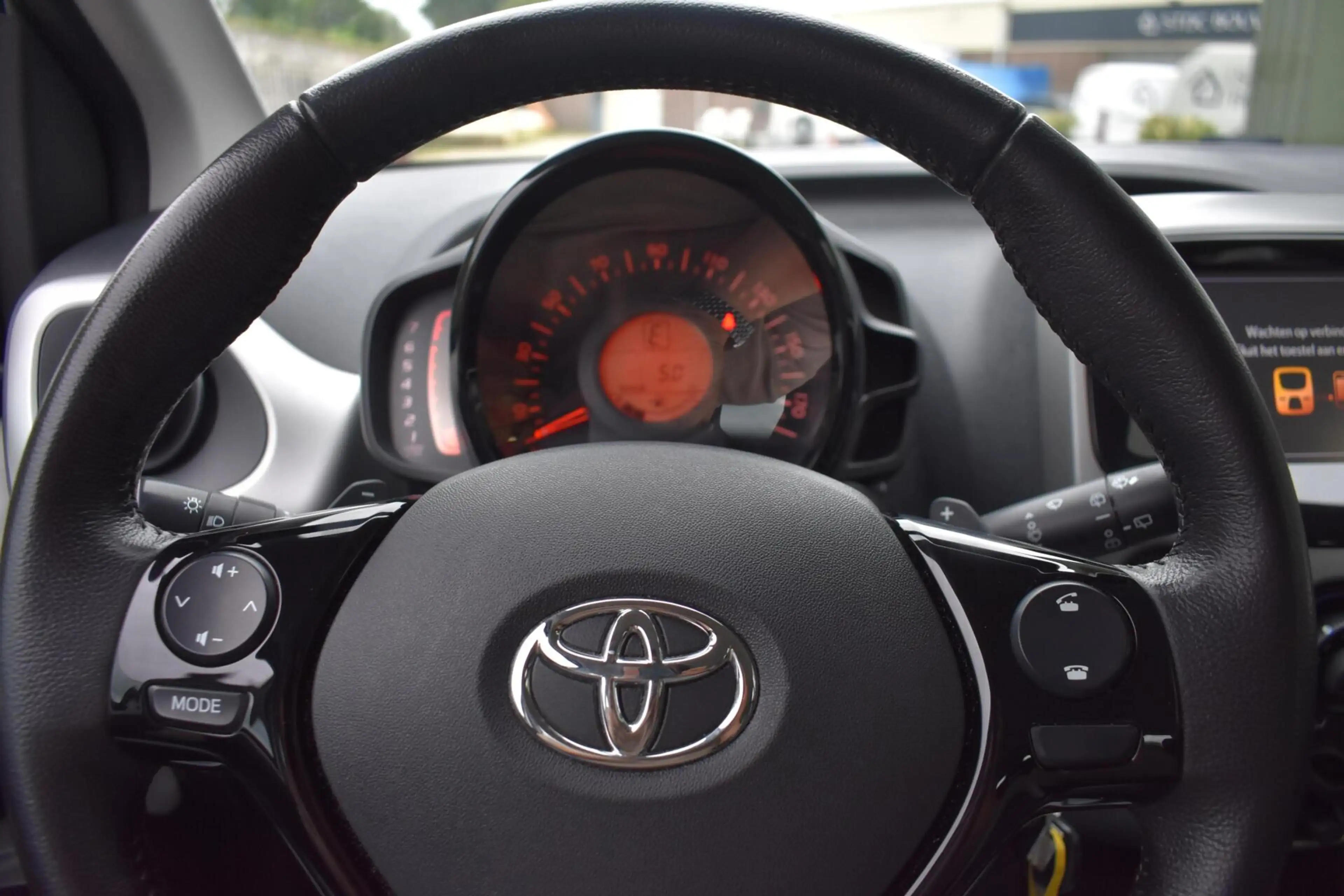 Toyota Aygo 1.0 VVT-i x-play AUT. | Camera | Airco | Origineel — photo 12